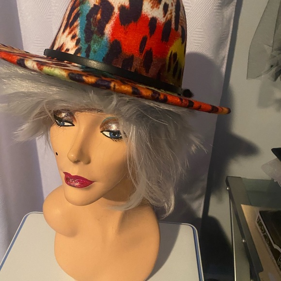 Walk on the wild side with your besties.  One price. For 2 fabulousity 🥰 - Picture 10 of 14